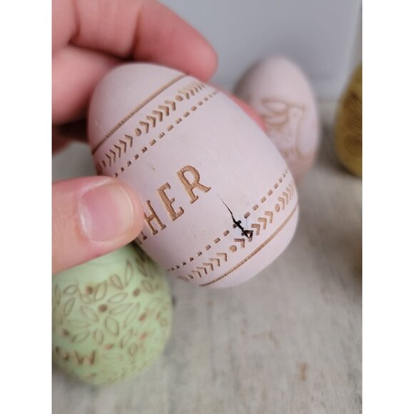 Hallmark Easter decorative wooden eggs pastel home decor set - Picture 6 of 10